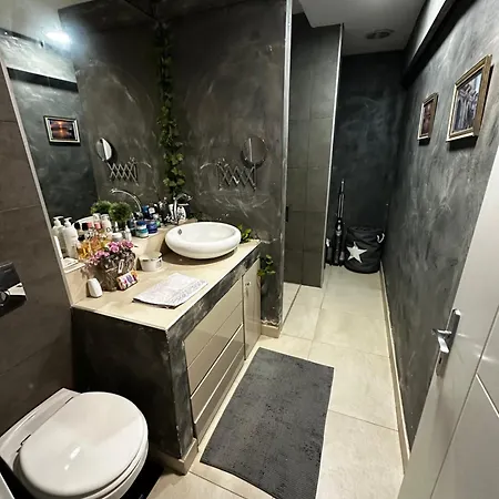 Penthouse Lola New